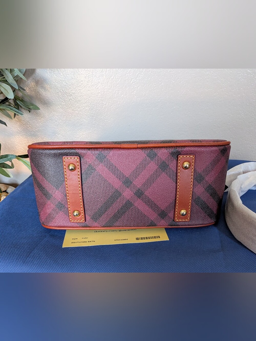 NWT! Dooney & Bourke Sutherland Small Hobo in Bordeaux - Picture 7 of 11